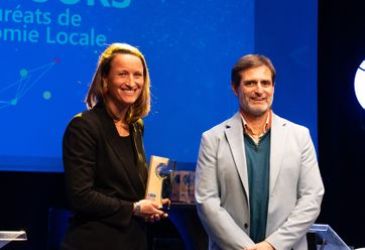 Jehanne Portefaix reçoit le trophée de Nicolas Hurault - ATHD
